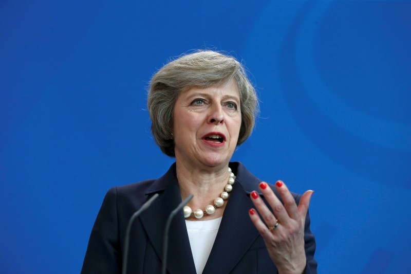 © Reuters. Premiê britânica, Theresa May, durante pronunciamento em Berlim