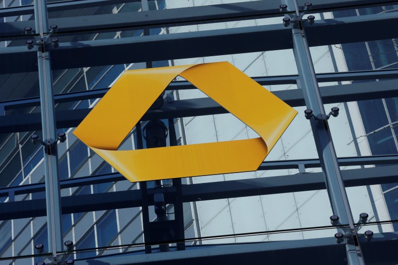 © Reuters. A Commerzbank logo is pictured after the bank's annual news conference in Frankfurt