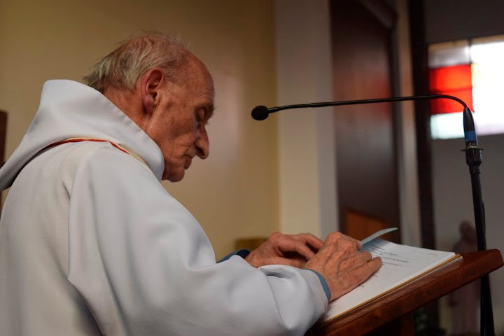 © Reuters. LES ÉGLISES SOUS UNE MENACE LATENTE DEPUIS JANVIER 2015