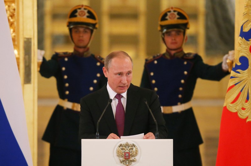 © Reuters. Russian President Putin speaks during personal send-off for members of Russian Olympic team at Kremlin in Moscow