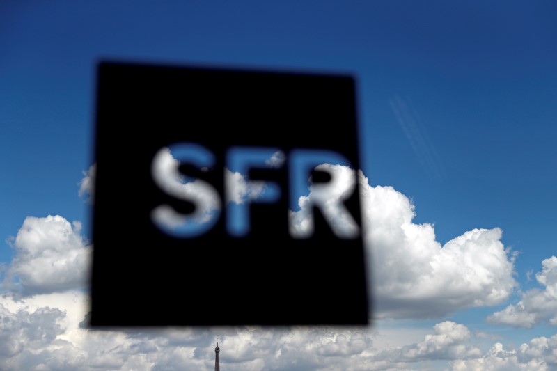 © Reuters. The logo of SFR is seen during a press conference about the new strategy in Paris