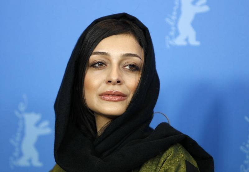 © Reuters. Atriz Sareh Bayat, que está no filme “Nahid”, durante Festival de Berlim de 2011