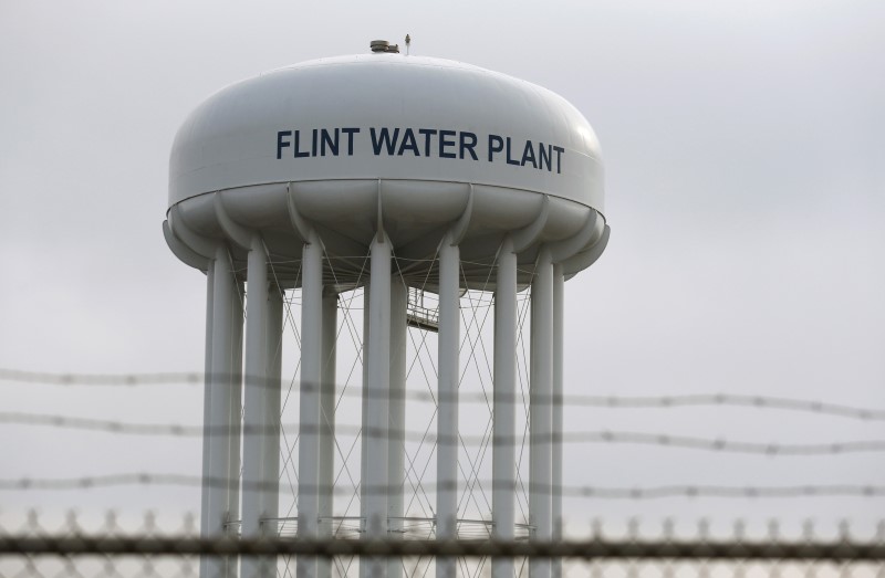 © Reuters. File photo of the top of the Flint Water Plant tower is seen in Flint, Michigan