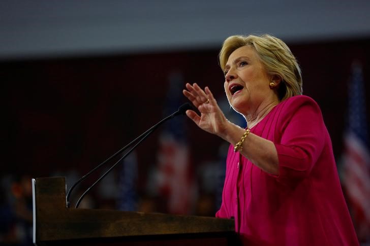 © Reuters. حصري-حملة كلينتون تعرضت أيضا لاختراق إلكتروني خلال هجمات على الديمقراطيين