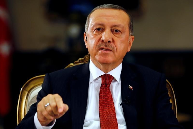 © Reuters. إردوغان يقول إنه سيخفض عدد قوات الدرك بعد الانقلاب الفاشل