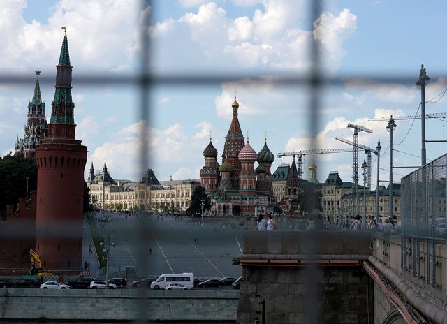 © Reuters. Kremlin visto através de cerca em Moscou