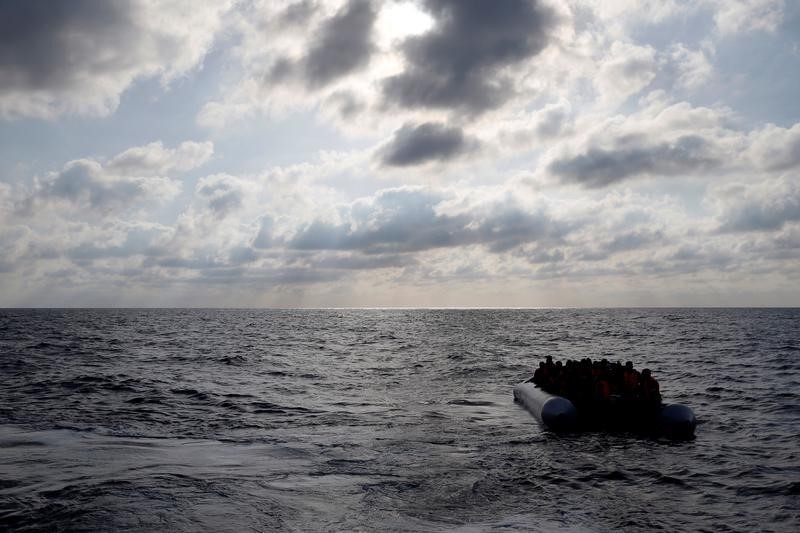 © Reuters. منظمة: 120 مهاجرا لاقوا حتفهم قبالة ساحل ليبيا في الأيام العشرة الأخيرة