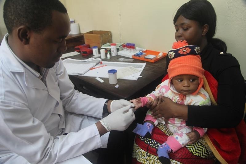 © Reuters. ابتكارات تعطي تحالفا لمكافحة الملاريا أملا في إمكان القضاء على المرض بحلول 2030