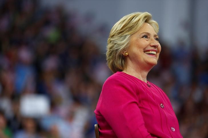 © Reuters. Candidata democrata à Presidência dos Estados Unidos, Hillary Clinton, durante evento de campanha em universidade da Filadélfia