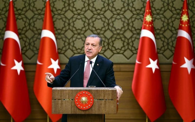 © Reuters. إردوغان: نص انقلاب تركيا "كتب في الخارج"