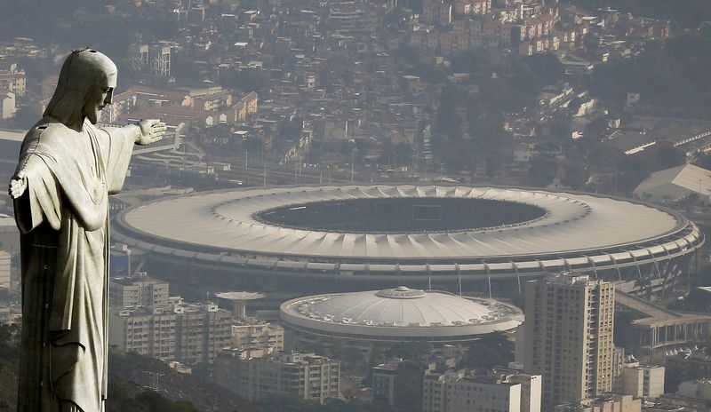 © Reuters. La antorcha olímpica llega a Río a dos días de la ceremonia inaugural