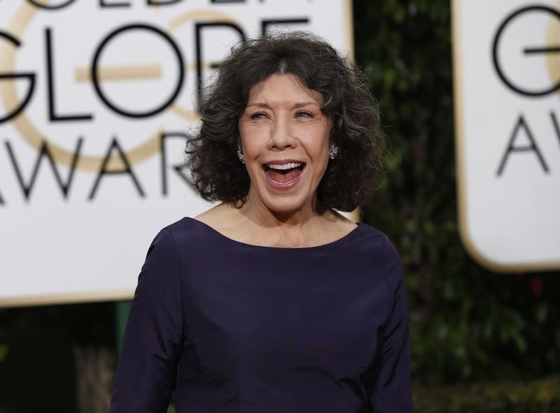 © Reuters. A atriz Lily Tomlin na premiação do 73º Globo de Ouro em Beverly Hills, na Califórnia