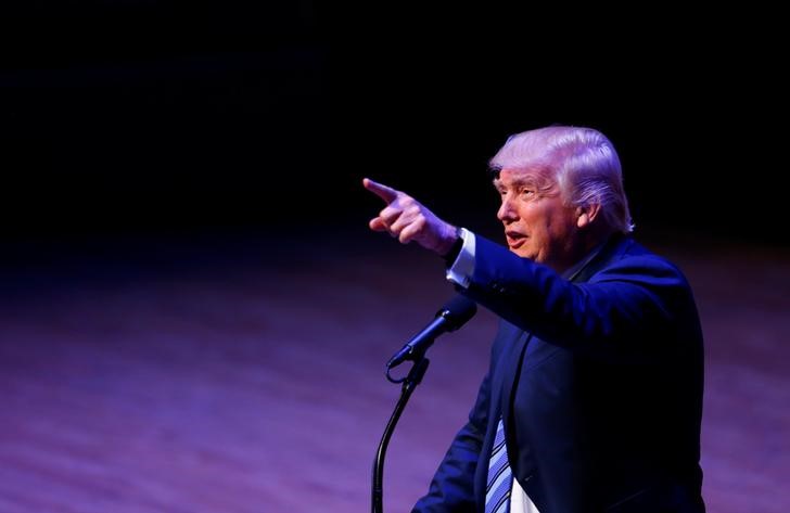 © Reuters. Los aliados de Trump le piden que retome su mensaje para recuperar terreno