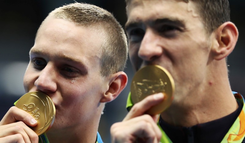 © Reuters. Swimming - Men's 4 x 100m Freestyle Relay Victory Ceremony