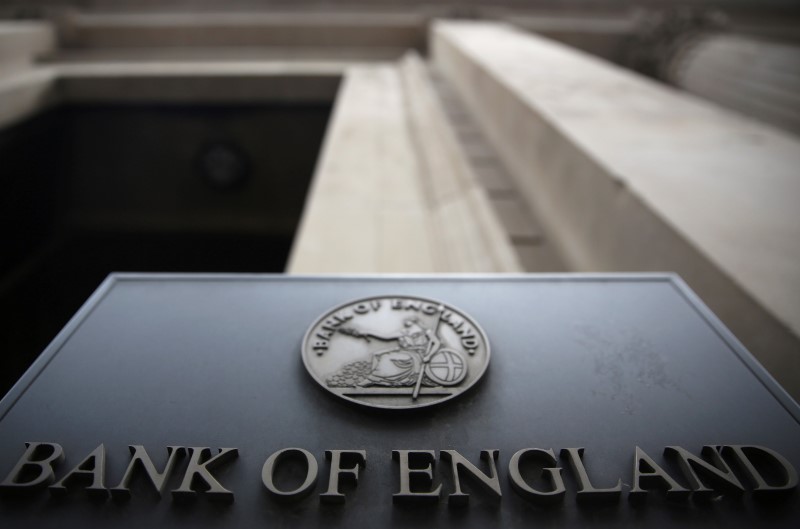 © Reuters. McCafferty del BoE dice habrá más recortes de tipos si la economía empeora