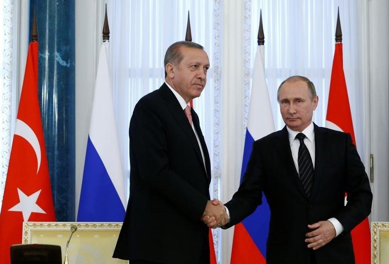 © Reuters. متحدث رئاسي: تركيا وروسيا تتفقان على انشاء صندوق استثماري مشترك
