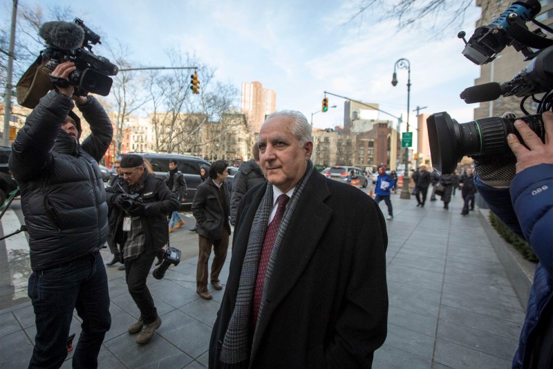 © Reuters. Bonventre, back-office director for Bernard L. Madoff Investment Securities LLC, exits the Manhattan Federal Court house in New York