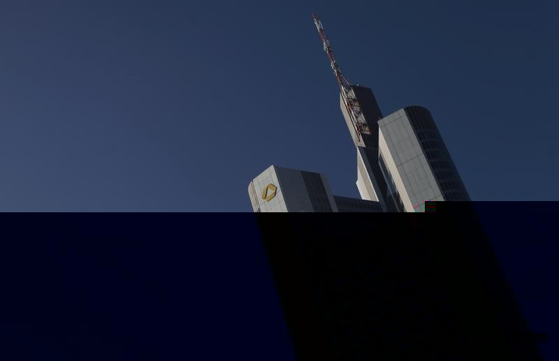 © Reuters. German Commerzbank headquarters are pictured ahead of the Commerzbank annual news conference in Frankfurt