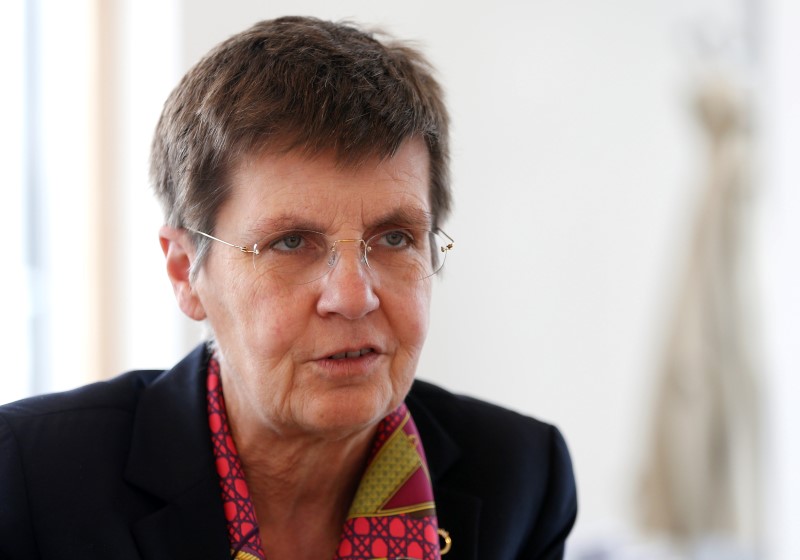 © Reuters. Chair of the Single Resolution Board Koenig speaks during an interview with Reuters in Brussels