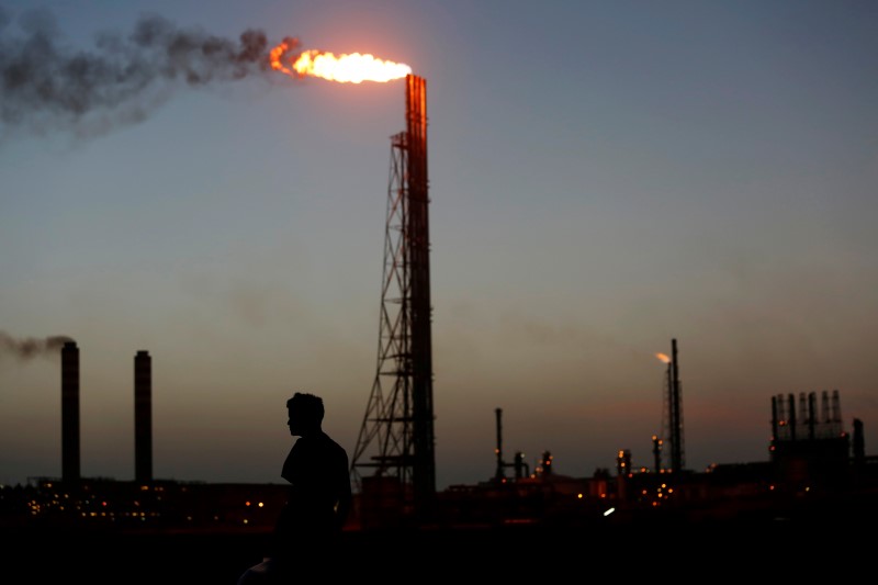 © Reuters. فنزويلا تقول إن انتاجها النفطي في يوليو بلغ 2.54 مليون برميل يوميا