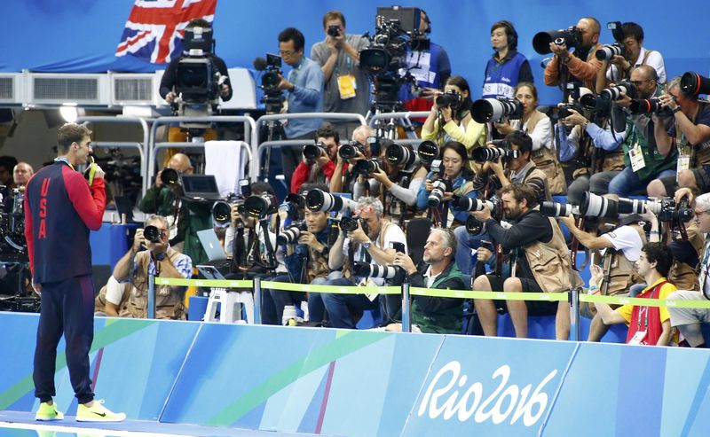 © Reuters. Swimming - Men's 200m Individual Medley Victory Ceremony