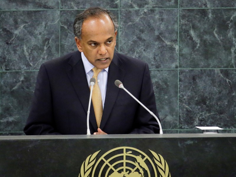 © Reuters. K. Shanmugam, minister of foreign affairs of Singapore, addresses the 68th session of the United Nations General Assembly in New York