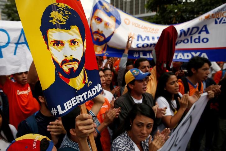 © Reuters. Un tribunal venezolano ratifica la condena contra el opositor Leopoldo López