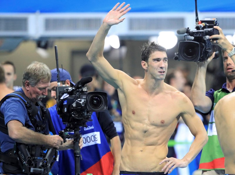 © Reuters. Swimming - Men's 4 x 100m Medley Relay Final