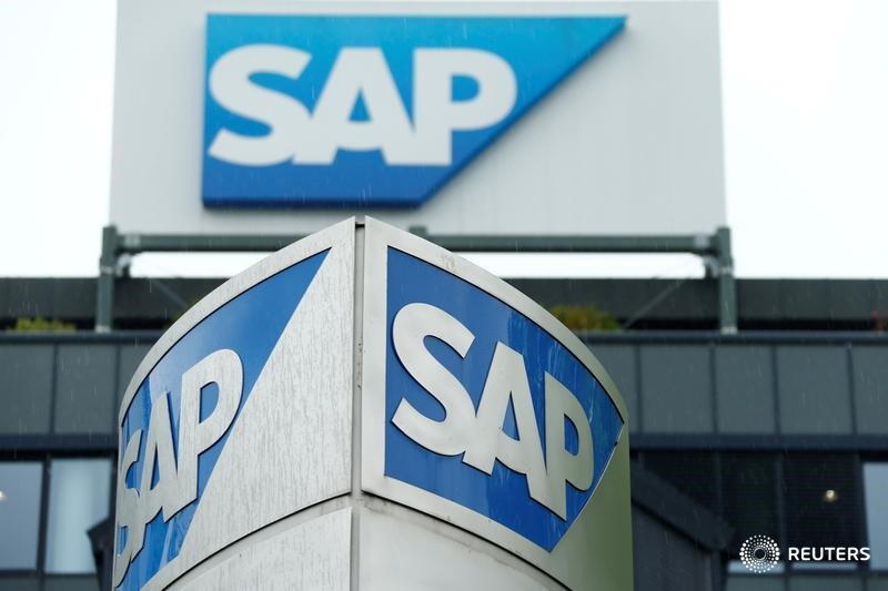 © Reuters. The logo of German software group SAP is pictured at its headquarters in Walldorf