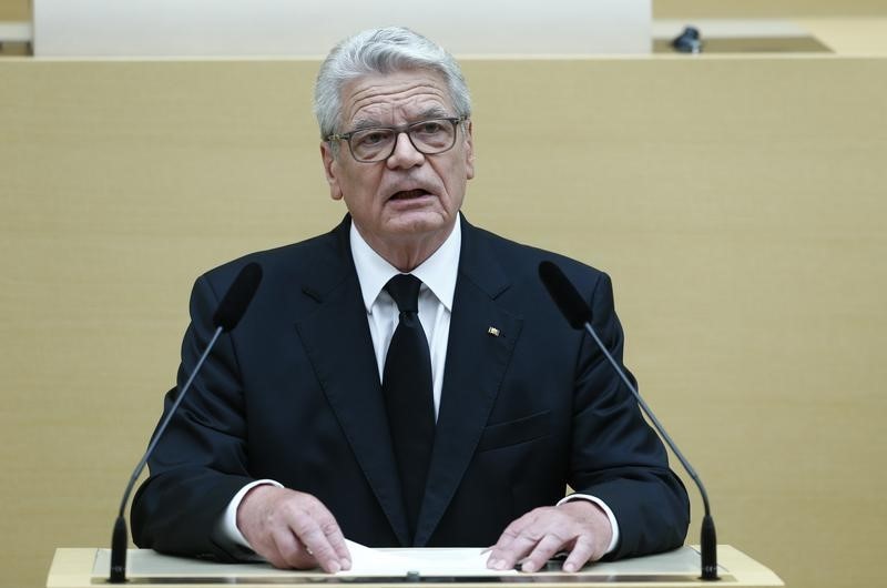 © Reuters. German President Gauck attends a remembrance hour in Bavarian parliament in Munich