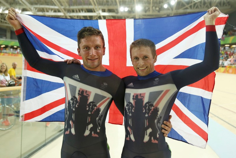 © Reuters. Cycling Track - Men's Sprint Final Gold Race