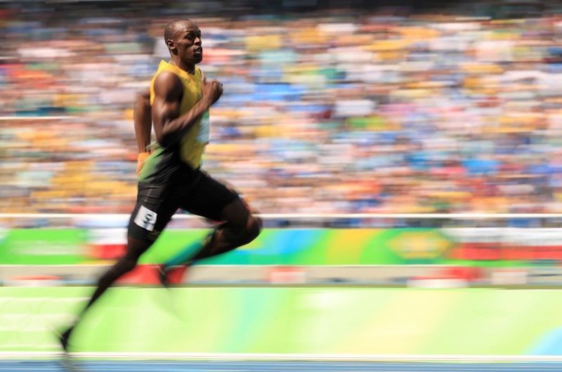 © Reuters. Athletics - Men's 200m Round 1