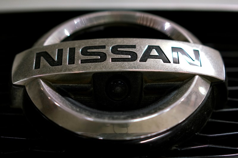 © Reuters. View shows Nissan logo in Moscow