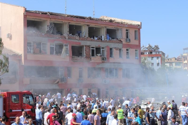 © Reuters. مسؤول إقليمي: 3 قتلى و170 مصابا في انفجار بشرق تركيا