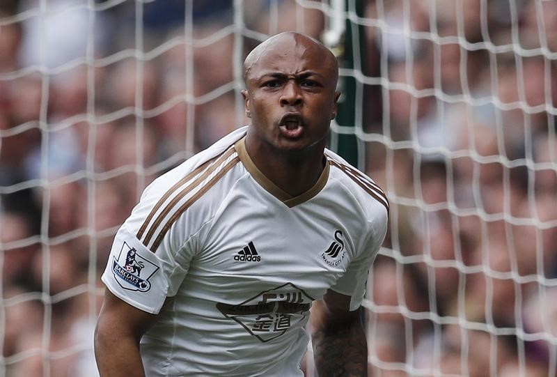 © Reuters. West Ham United v Swansea City - Barclays Premier League