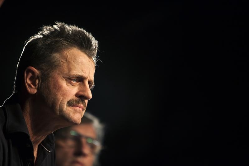 © Reuters. Renowned stage performer Baryshnikov pauses during a news conference at the Suzanne Dellal Centre in Tel Aviv