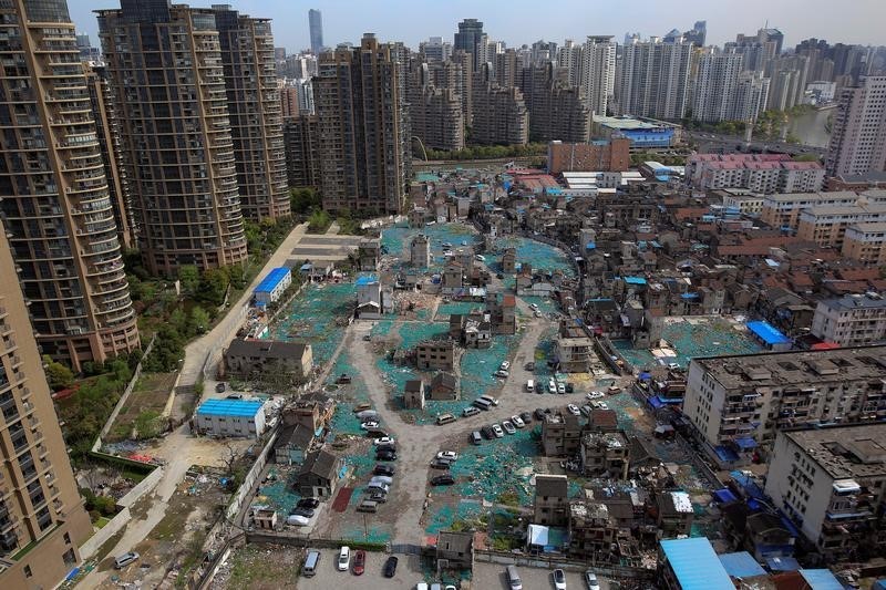 © Reuters. The Wider Image: Shanghai's nail naighbourhood