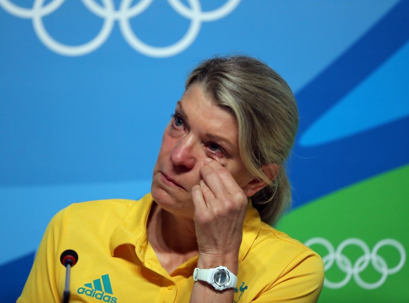 © Reuters. Kitty Chiller wipes her eyes during a press conference in Rio de Janeiro