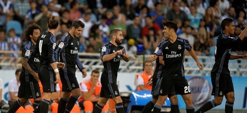 © Reuters. ثنائية بيل تمنح ريال انطلاقة ناجحة في الدوري الاسباني