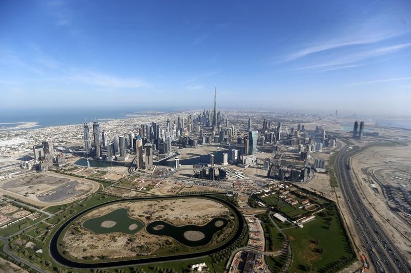 © Reuters. Burj Khalifa, the world's tallest tower, is seen in a general view of Dubai