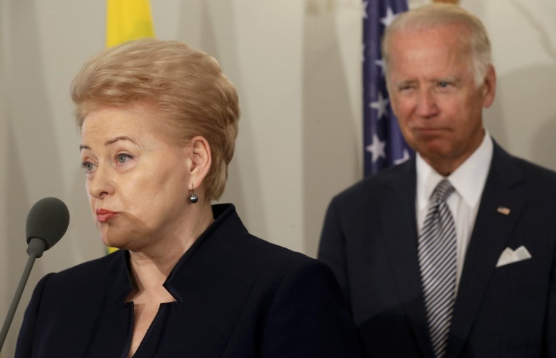 © Reuters. Lithuania's President Grybauskaite speaks as U.S. Vice President Biden looks on during a news conference in Riga castle