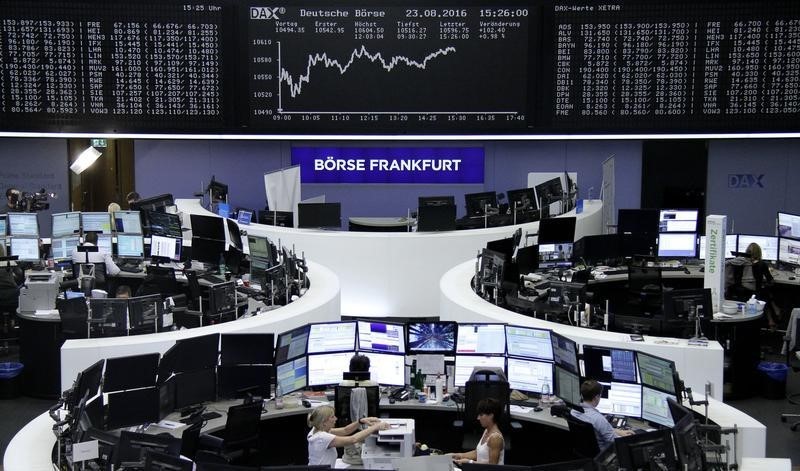 © Reuters. Las bolsas europeas suben tras una apertura a la baja