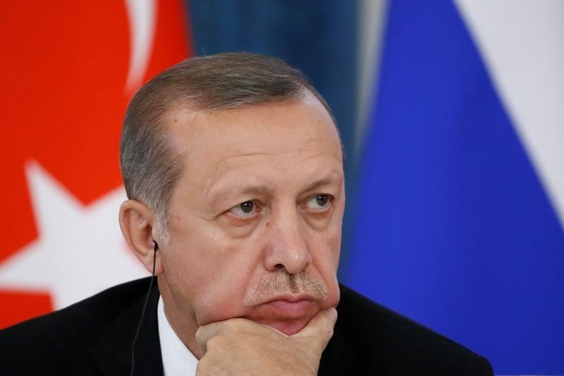 © Reuters. إردوغان: تركيا ستتولى الأمر بنفسها إذا اقتضى الأمر لحماية وحدة سوريا