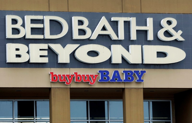 © Reuters. The sign outside the Bed Bath & Beyond store is seen in Westminster