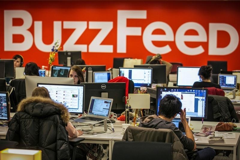 © Reuters. Funcionários do BuzzFeed na sede da empresa em Nova York