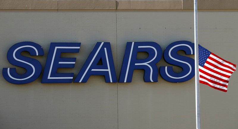 © Reuters. A Sears store is seen in Schaumburg, Illinois
