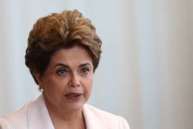 © Reuters. مجلس الشيوخ البرازيلي يبدأ إجراءات مساءلة رئيسة البلاد لعزلها