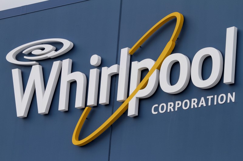 © Reuters. The Whirlpool logo is seen outside their appliance manufacturing plant in Cleveland