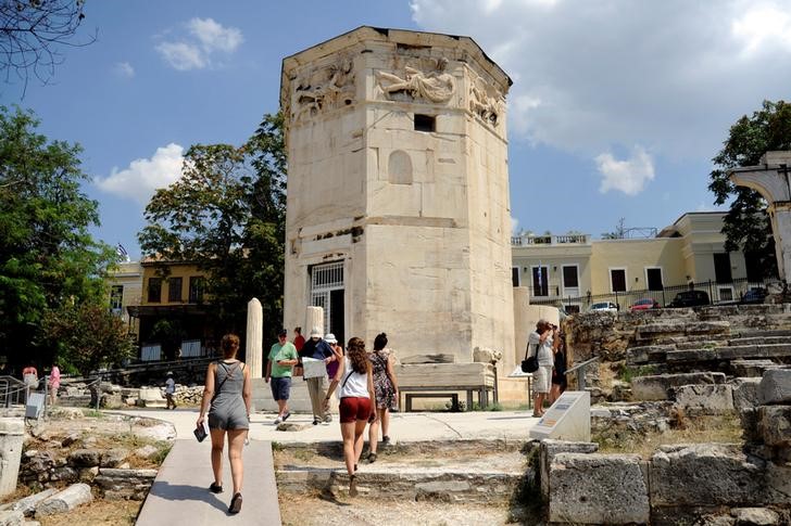 © Reuters. برج الرياح اليوناني القديم لا يزال يكتم أسراره بعد ترميمه
