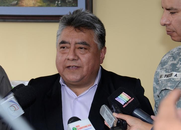© Reuters. Un viceministro boliviano es "asesinado" por mineros en medio de una protesta